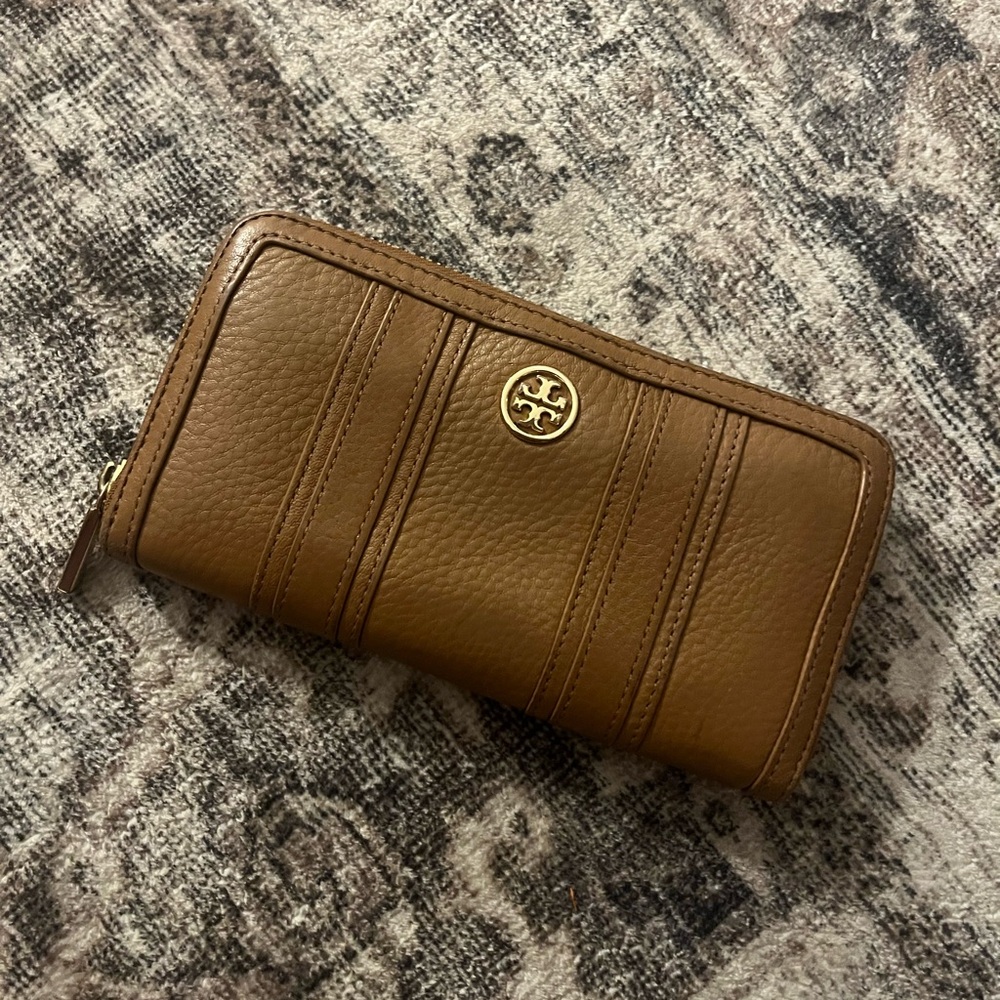 Tory Burch Wallet
